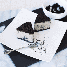 Vegan Oreo Cheesecake | CrazyVeganKitchen.com