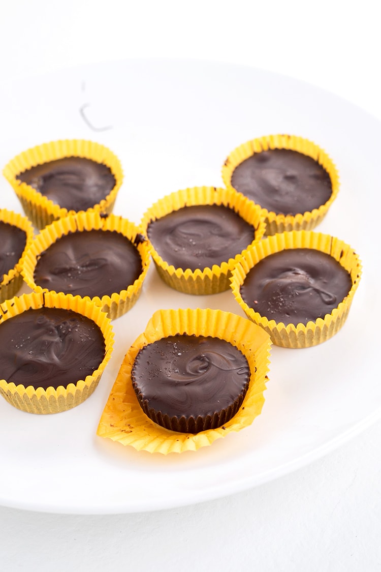 Vegan Caramel Peanut Butter Cups - 5 ingredients, dairy free, insane amounts of moreish and I guarantee you won't stop at just one. #vegan #peanut #butter #cups #healthy #delicious #foodporn #candy #chocolate #glutenfree #dairyfree