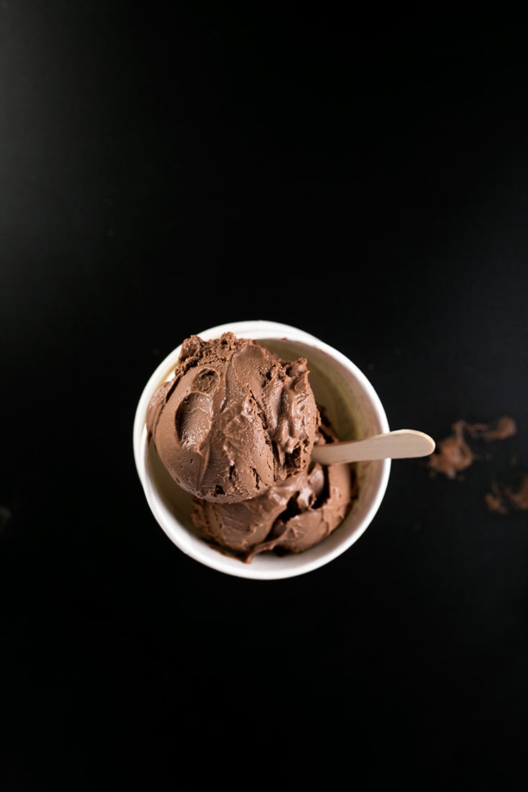 Creamiest Vegan Chocolate Ice Cream - homemade, ultra creamy and scoopable chocolate ice cream made with cashews and coconut milk. Vegan and Gluten Free. #vegan #glutenfree #chocolate #icecream #foodporn #veganfood
