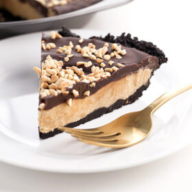 oreo peanut butter pie recipe.