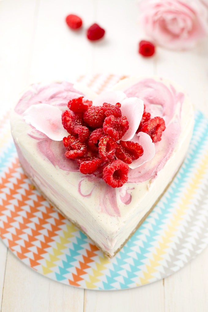 Vegan Raspberry White Chocolate Cake - a cool, creamy, fruity cake flavored with Cocoa Butter, Vanilla Bean and Raspberries. #raw #vegan #cake #valentines