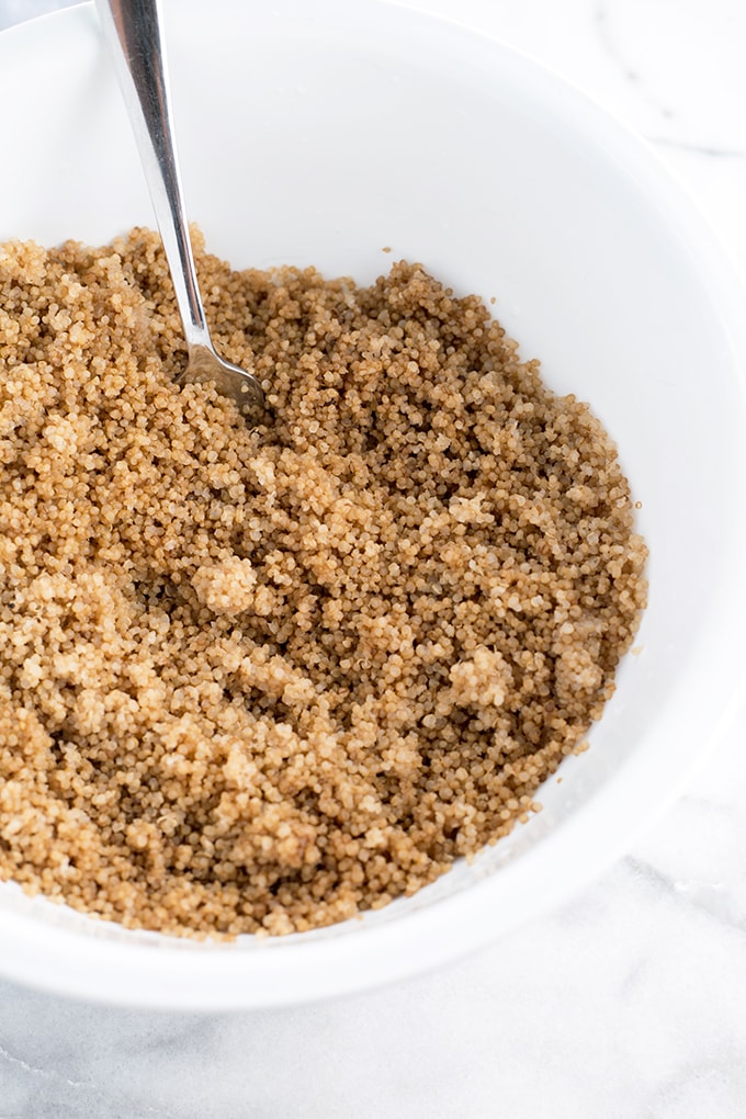 Vegan Mexican Quinoa Salad #vegetarianquinoasalad #healthy #vegan #recipes #mexican #quinoa #