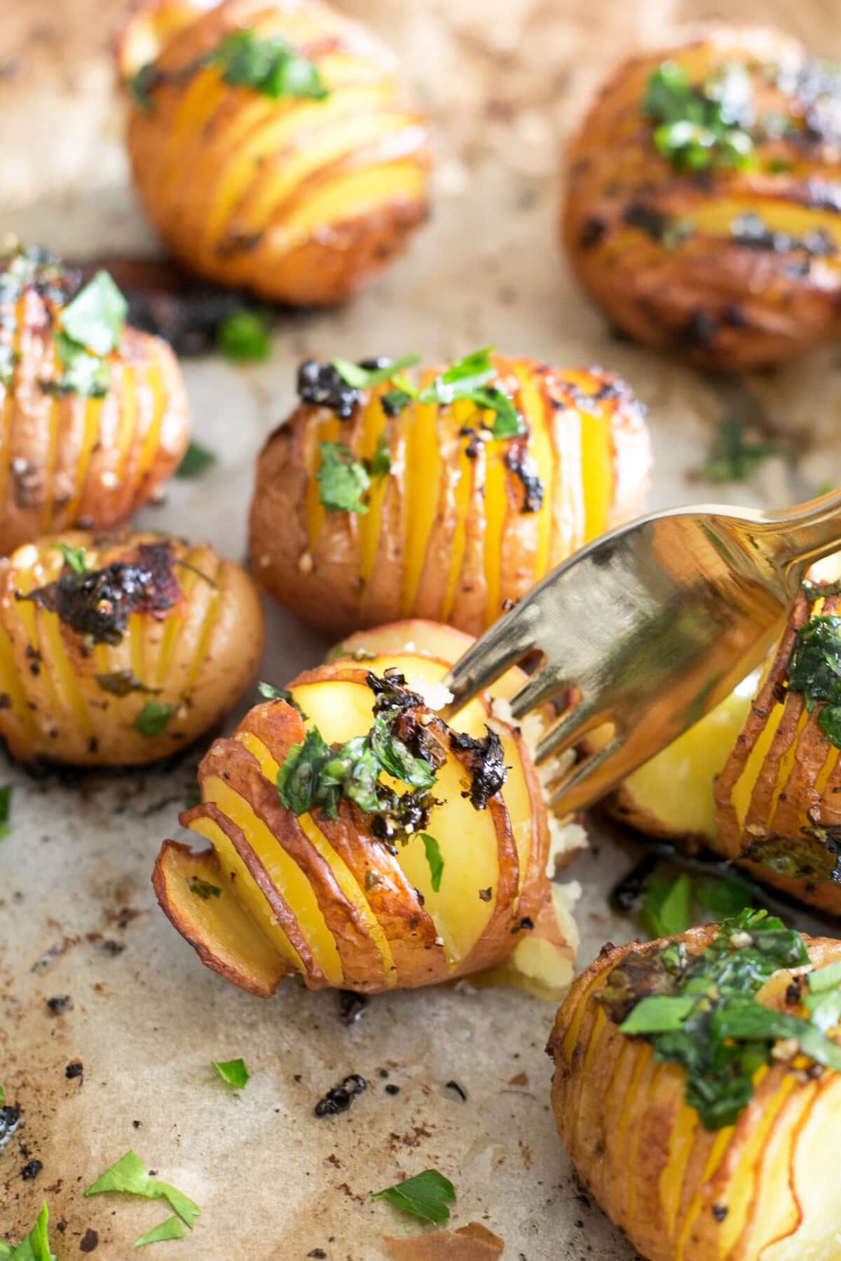 Vegan-Lemon-Garlic-Herb-Roasted-Potatoes-6