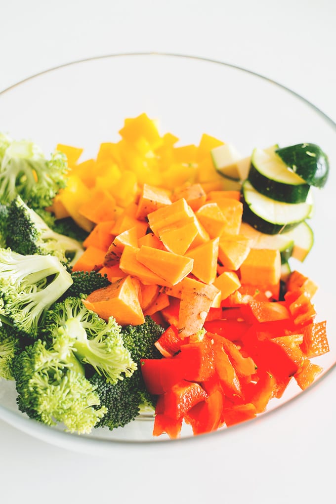 A delicious veggie packed Vegan Rainbow Pasta Salad dressed with a White Balsamic Vinegar Dressing. Healthy, Quick, Simple. #simple #vegan #vegetarian #pastasalad #pasta #quick #recipes #rainbow