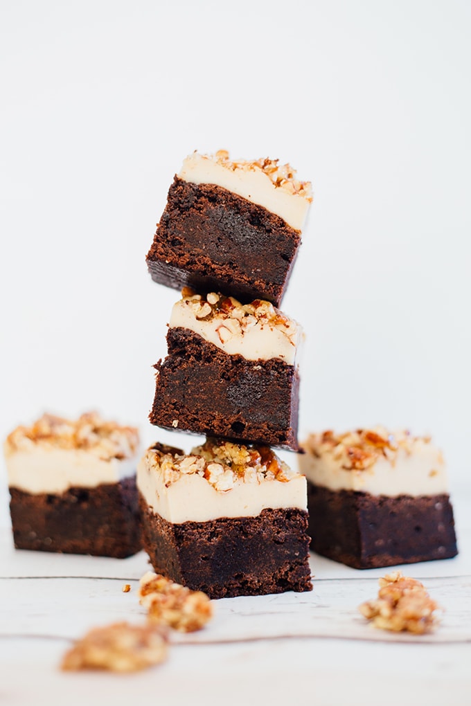 Vegan Cheesecake Brownies with Pecan Praline - Vegan Fudge Brownie, Vanilla Bean Cashew Cheesecake and Pecan Praline Brittle topping. #vegan #brownie #veganbrownie #cheesecake #cheesecakebrownies #delicious #chocolate