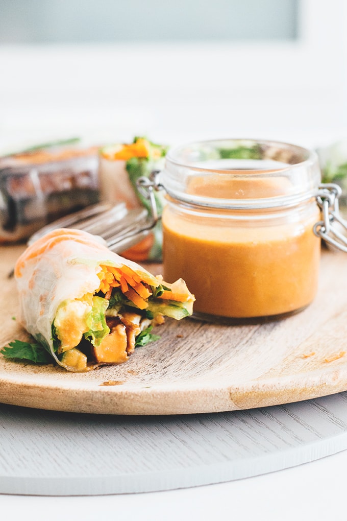 Vegan Teriyaki Tofu Summer Rolls - a healthy, light and low carb Asian inspired dish. Rice Paper Rolls with Teriyaki Baked Tofu, Fresh Veggies and a Spicy Peanut Dipping Sauce. #vegan #teriyaki #tofu #springrolls #summer #rolls #healthy #lowcarb #delicious