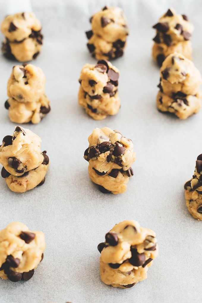 Small Batch Vegan Chocolate Chip Cookies - A delicious recipe for just 12 Vegan Chocolate Chip Cookies. One Bowl and No Mixer Required. #vegan #chocolatechipcookies #cookies #baking #veganbaking #veganrecipes