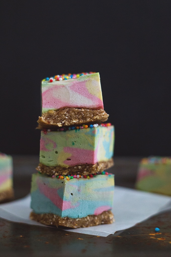 Vegan Paddle Pop Squares - A Delicious Frozen Rainbow Treat, Flavored with Butterscotch and Vanilla Bean. Raw/ Vegan / Gluten Free. #raw #vegan #cashew #cheesecake #paddlepop #icecream #healthy #rainbow