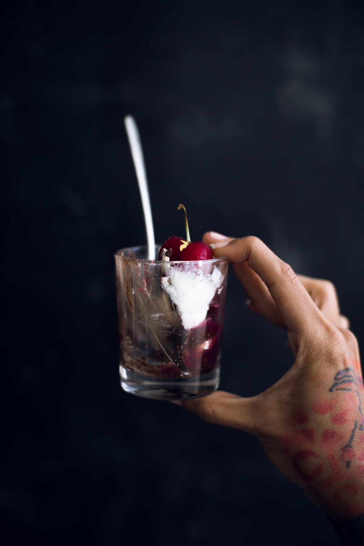 A delicious Vegan Black Forest Cake Trifle. Chocolate Sponge, Kirsch Soaking Syrup, Cherry Filling and Whipped Cream. 100% Omni Approved! #blackforest #cake #cherries #chocolate #cream #dessert #vegandesserts #simple #chocolatedesserts