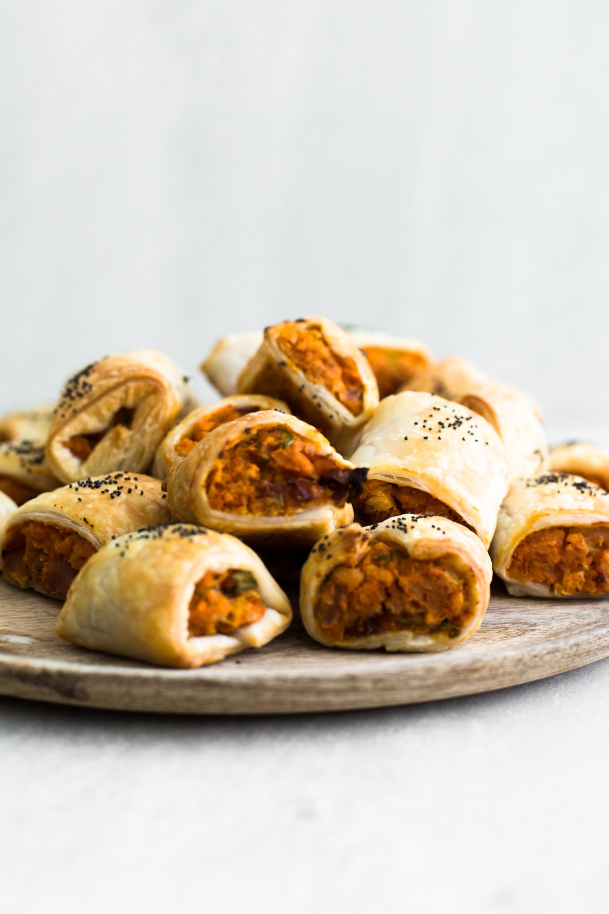 Delicious Vegan Sweet Potato Sausage Rolls with Chickpeas, Gochujang, Coriander and delicious Puff Pastry. Vegan and Ready in under an Hour. #sausagerolls #vegan #sweetpotato #christmas #snack #party #veganrecipes #simple 