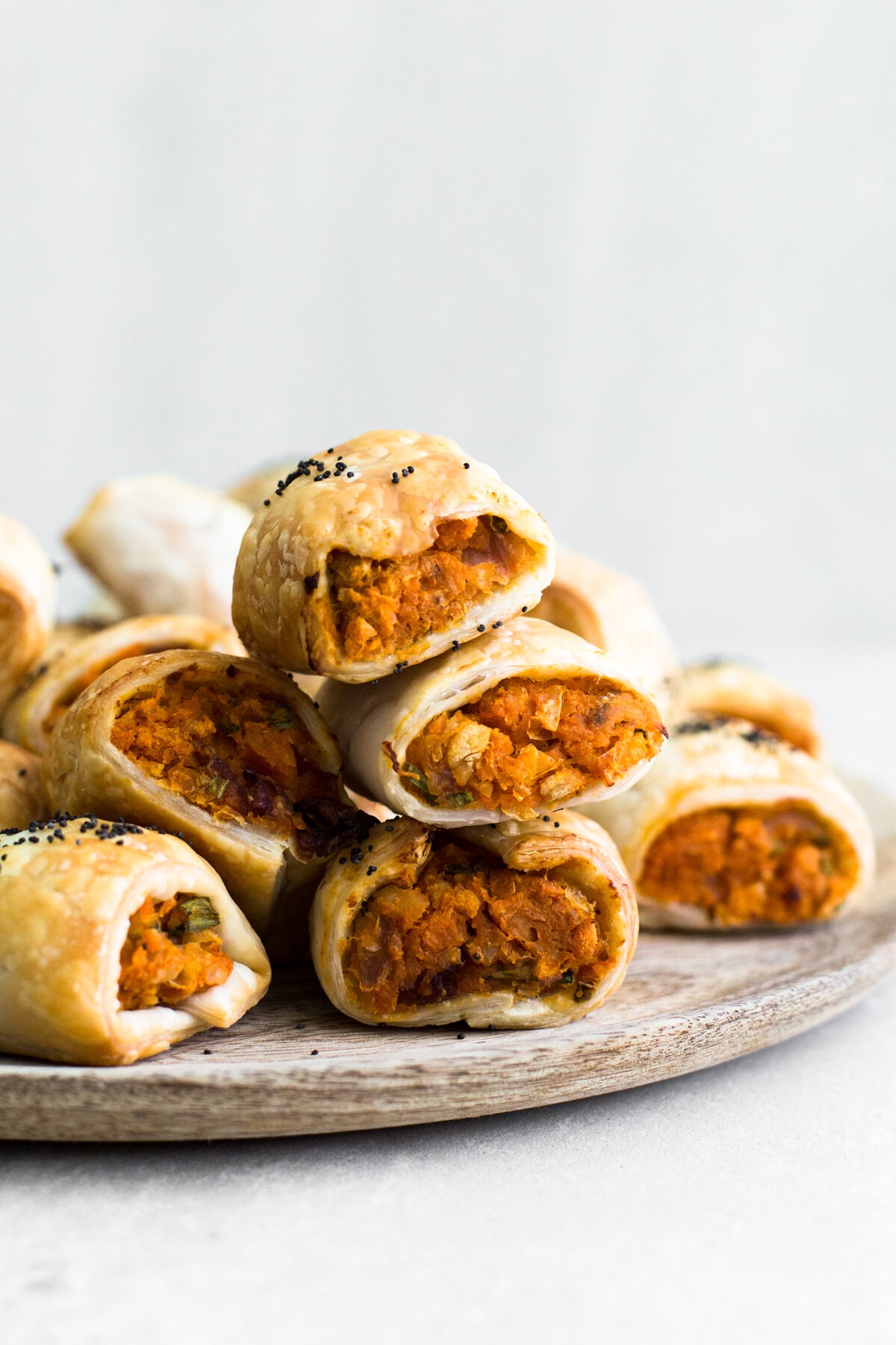 Delicious Vegan Sweet Potato Sausage Rolls with Chickpeas, Gochujang, Coriander and delicious Puff Pastry. Vegan and Ready in under an Hour. #sausagerolls #vegan #sweetpotato #christmas #snack #party #veganrecipes #simple 