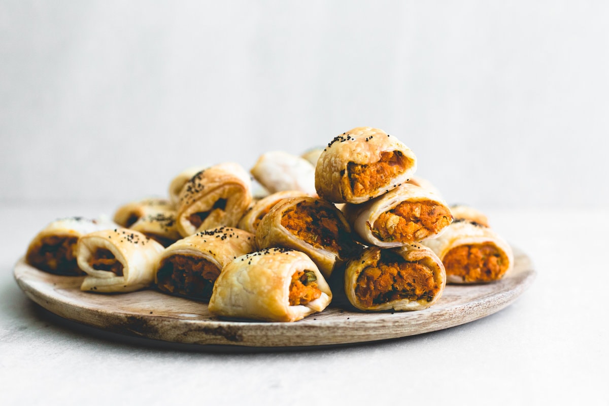 Delicious Vegan Sweet Potato Sausage Rolls with Chickpeas, Gochujang, Coriander and delicious Puff Pastry. Vegan and Ready in under an Hour. #sausagerolls #vegan #sweetpotato #christmas #snack #party #veganrecipes #simple 