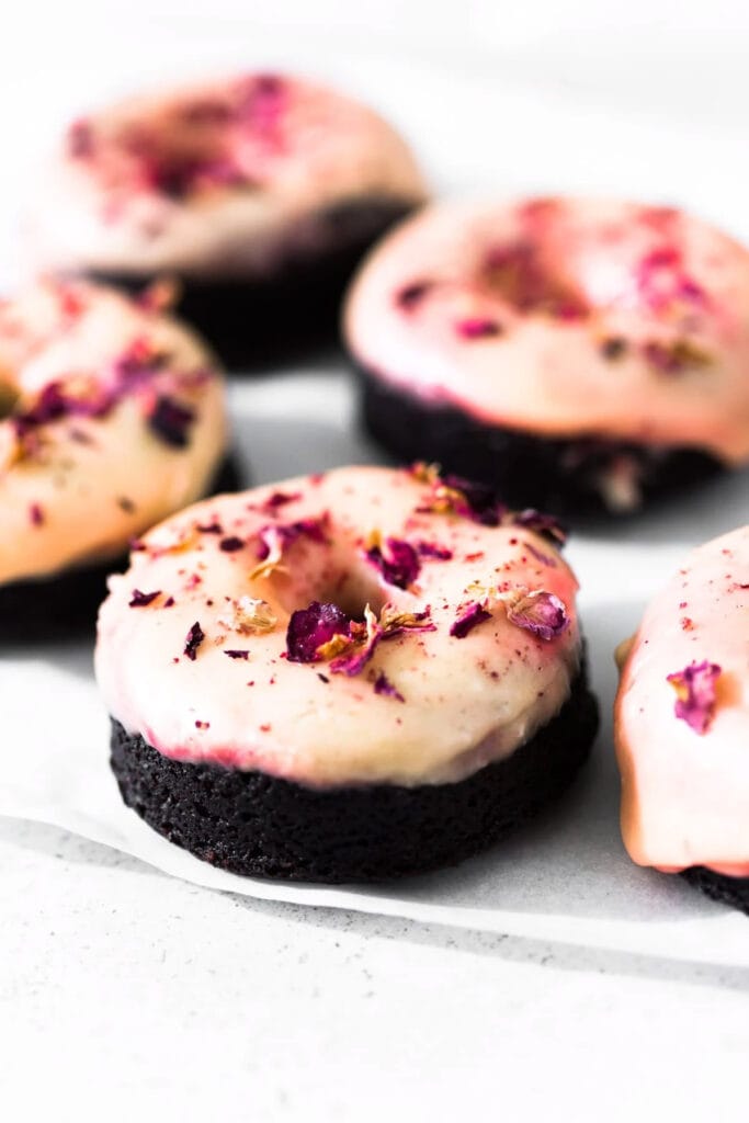 vegan baked donuts.