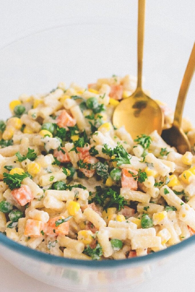 creamy vegan pasta salad