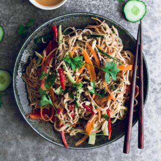 soba noodle salad recipe.