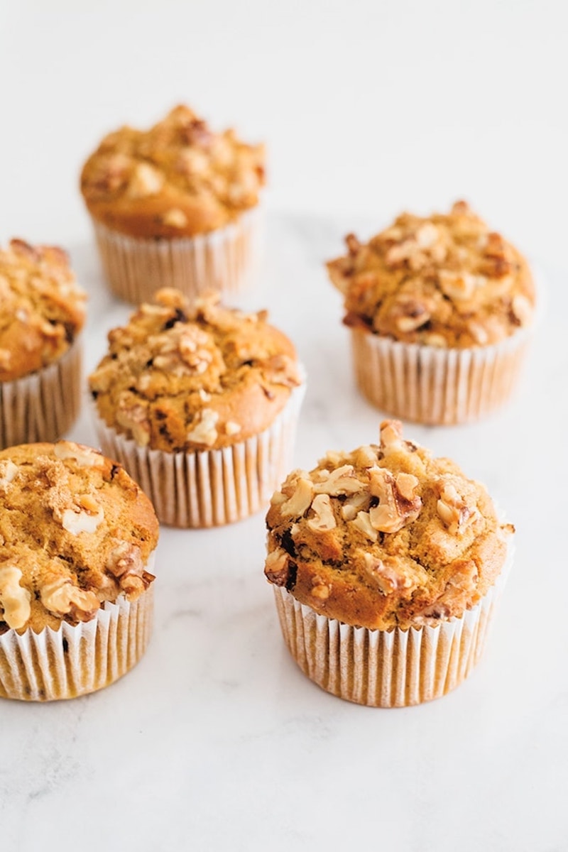 vegan pumpkin muffins.