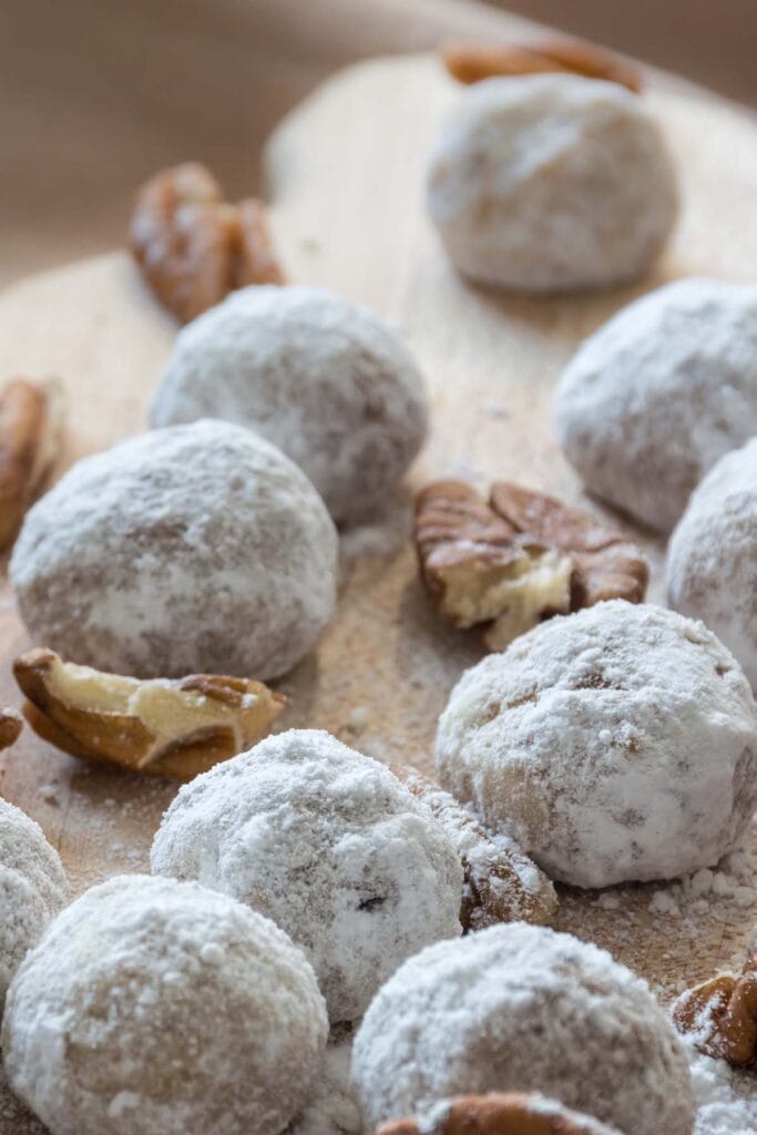 vegan snowball cookies.